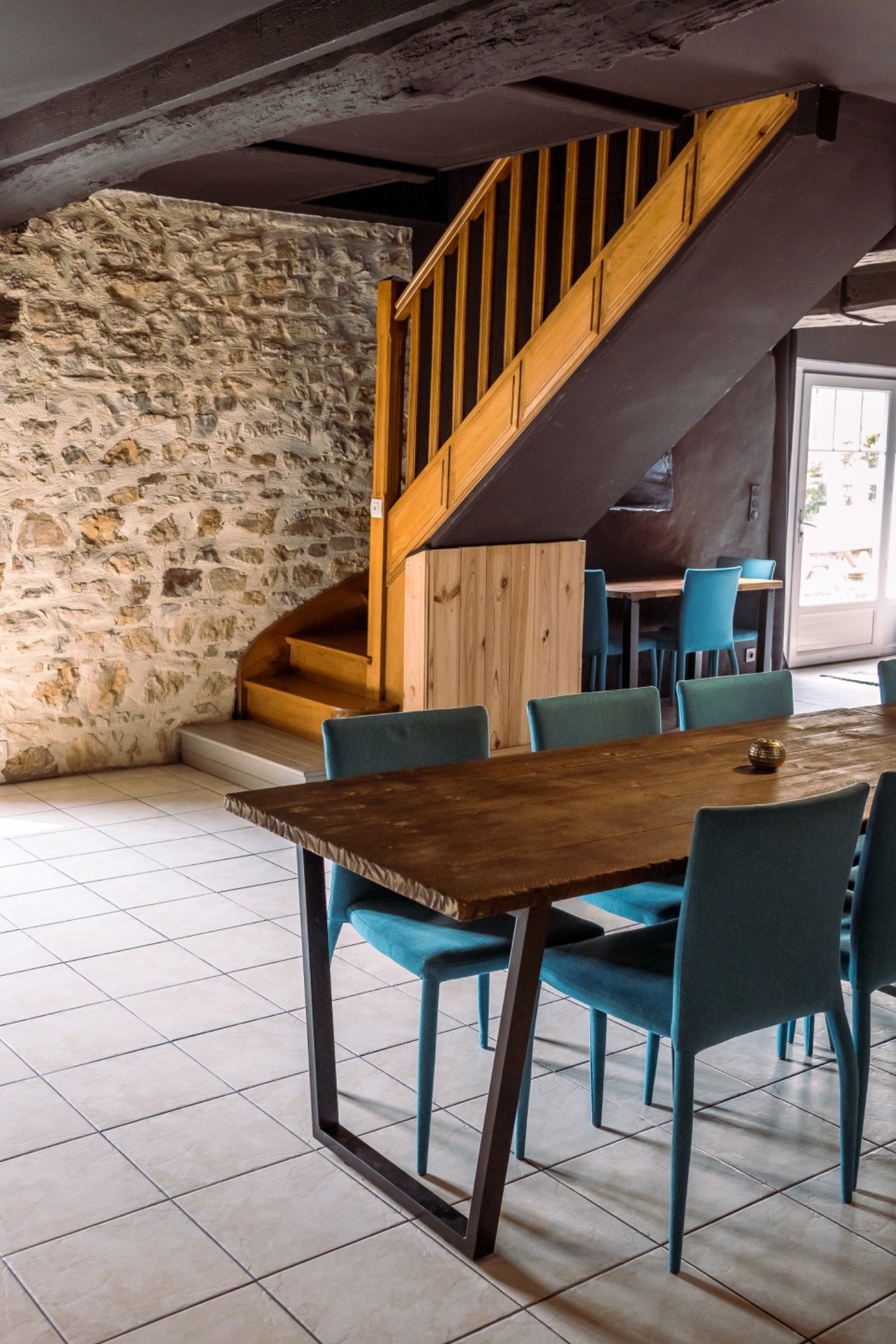 Salle et accès aux espaces du Domaine